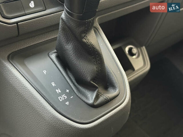 Серый Фольксваген Крафтер, объемом двигателя 2 л и пробегом 335 тыс. км за 23500 $, фото 23 на Automoto.ua