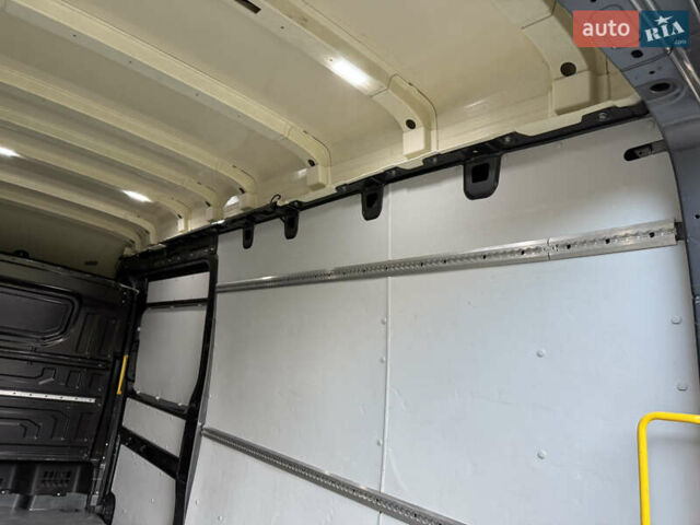 Серый Фольксваген Крафтер, объемом двигателя 2 л и пробегом 335 тыс. км за 23500 $, фото 46 на Automoto.ua