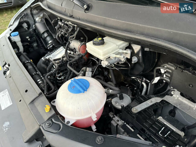 Серый Фольксваген Крафтер, объемом двигателя 1.97 л и пробегом 220 тыс. км за 24500 $, фото 37 на Automoto.ua