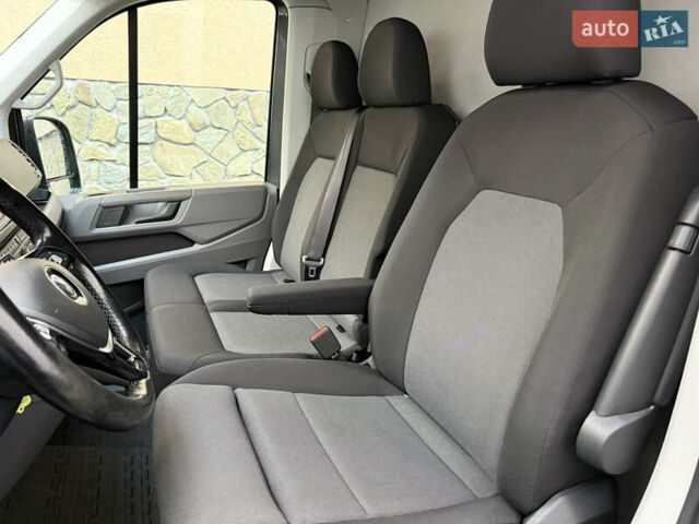 Серый Фольксваген Крафтер, объемом двигателя 2 л и пробегом 335 тыс. км за 23500 $, фото 17 на Automoto.ua