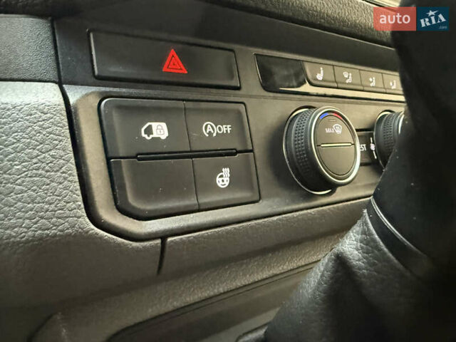 Серый Фольксваген Крафтер, объемом двигателя 2 л и пробегом 335 тыс. км за 23500 $, фото 13 на Automoto.ua