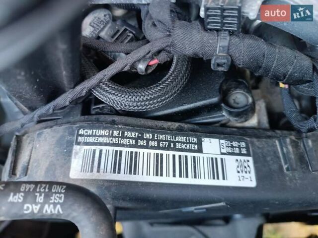 Сірий Фольксваген Крафтєр, об'ємом двигуна 2 л та пробігом 128 тис. км за 22299 $, фото 21 на Automoto.ua