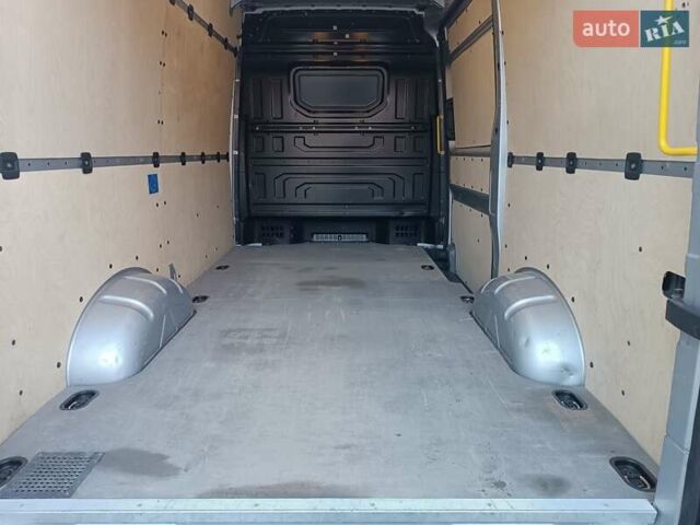 Сірий Фольксваген Крафтєр, об'ємом двигуна 2 л та пробігом 128 тис. км за 22299 $, фото 16 на Automoto.ua