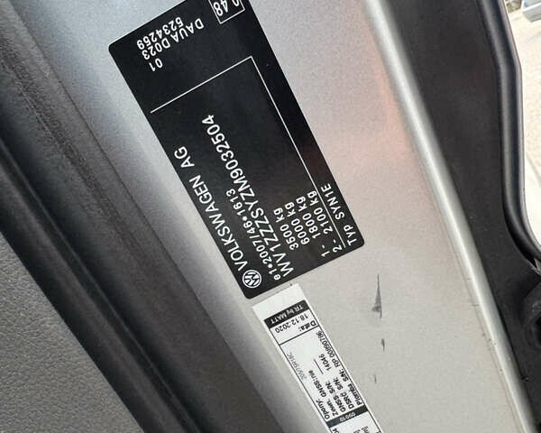 Серый Фольксваген Крафтер, объемом двигателя 2 л и пробегом 221 тыс. км за 24700 $, фото 22 на Automoto.ua