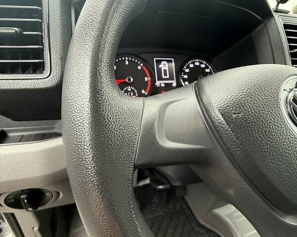 Сірий Фольксваген Крафтєр, об'ємом двигуна 1.97 л та пробігом 179 тис. км за 24500 $, фото 44 на Automoto.ua