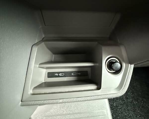 Сірий Фольксваген Крафтєр, об'ємом двигуна 1.97 л та пробігом 179 тис. км за 24500 $, фото 50 на Automoto.ua