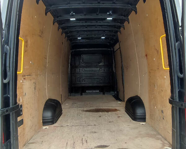 Серый Фольксваген Крафтер, объемом двигателя 1.97 л и пробегом 196 тыс. км за 30950 $, фото 41 на Automoto.ua