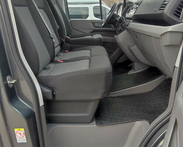 Серый Фольксваген Крафтер, объемом двигателя 1.97 л и пробегом 196 тыс. км за 30950 $, фото 28 на Automoto.ua