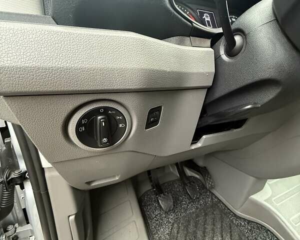 Сірий Фольксваген Крафтєр, об'ємом двигуна 1.97 л та пробігом 179 тис. км за 24500 $, фото 39 на Automoto.ua