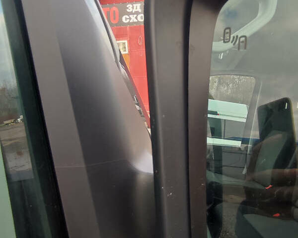 Серый Фольксваген Крафтер, объемом двигателя 1.97 л и пробегом 196 тыс. км за 30950 $, фото 32 на Automoto.ua