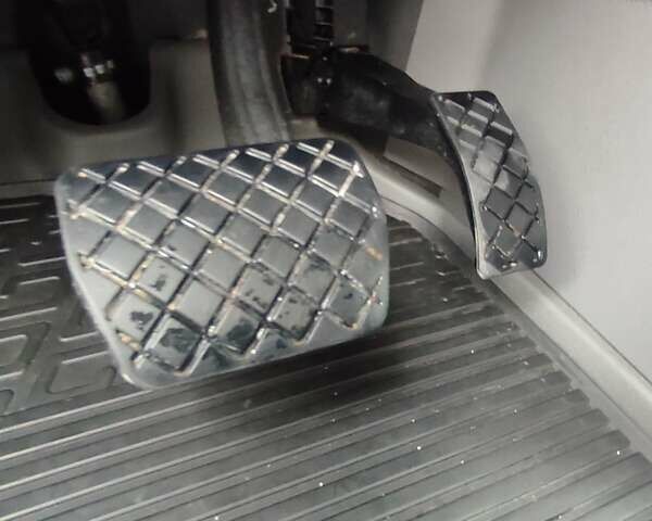 Серый Фольксваген Крафтер, объемом двигателя 2 л и пробегом 197 тыс. км за 29950 $, фото 33 на Automoto.ua