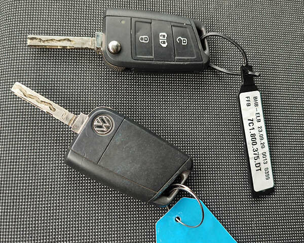 Серый Фольксваген Крафтер, объемом двигателя 1.97 л и пробегом 196 тыс. км за 30950 $, фото 5 на Automoto.ua