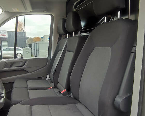 Серый Фольксваген Крафтер, объемом двигателя 1.97 л и пробегом 196 тыс. км за 30950 $, фото 20 на Automoto.ua