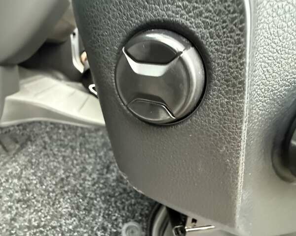 Сірий Фольксваген Крафтєр, об'ємом двигуна 1.97 л та пробігом 179 тис. км за 24500 $, фото 51 на Automoto.ua