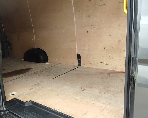 Серый Фольксваген Крафтер, объемом двигателя 2 л и пробегом 197 тыс. км за 29950 $, фото 21 на Automoto.ua