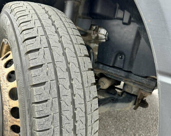 Серый Фольксваген Крафтер, объемом двигателя 1.97 л и пробегом 239 тыс. км за 18500 $, фото 10 на Automoto.ua