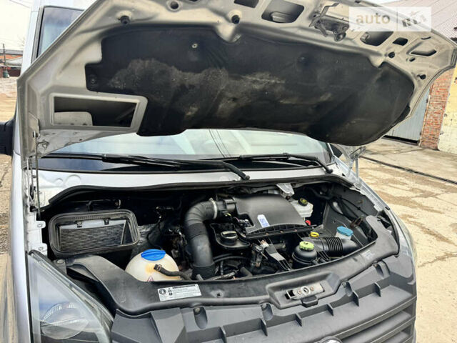 Серый Фольксваген Крафтер, объемом двигателя 1.97 л и пробегом 239 тыс. км за 18500 $, фото 16 на Automoto.ua