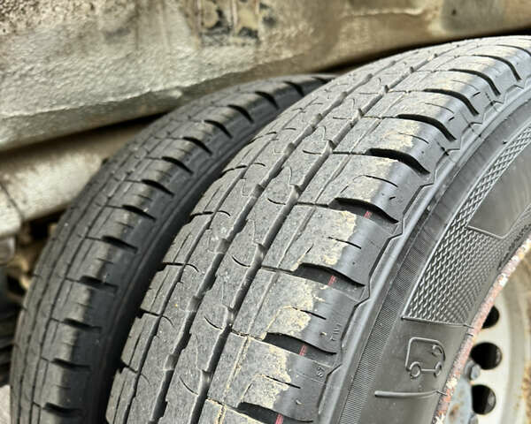 Серый Фольксваген Крафтер, объемом двигателя 1.97 л и пробегом 239 тыс. км за 18500 $, фото 9 на Automoto.ua