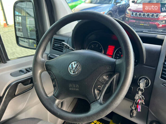 Сірий Фольксваген Крафтєр, об'ємом двигуна 1.97 л та пробігом 318 тис. км за 23000 $, фото 15 на Automoto.ua