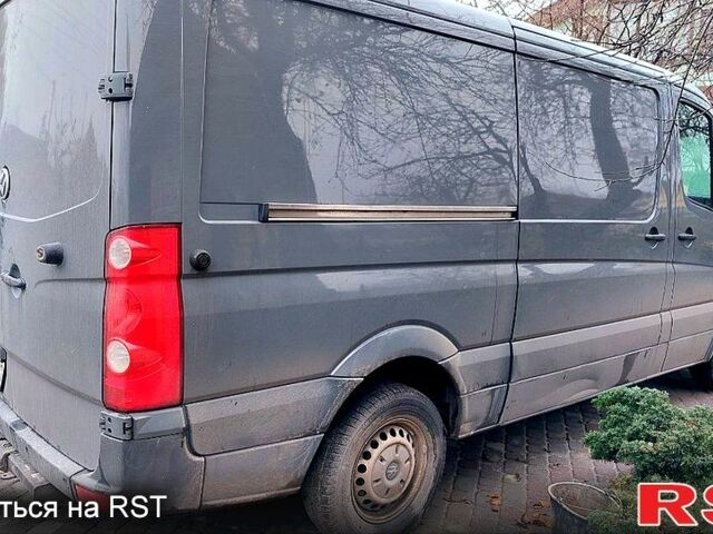Серый Фольксваген Крафтер, объемом двигателя 2 л и пробегом 280 тыс. км за 13500 $, фото 3 на Automoto.ua