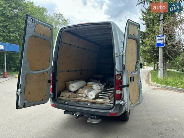 Серый Фольксваген Крафтер, объемом двигателя 1.97 л и пробегом 182 тыс. км за 15300 $, фото 34 на Automoto.ua