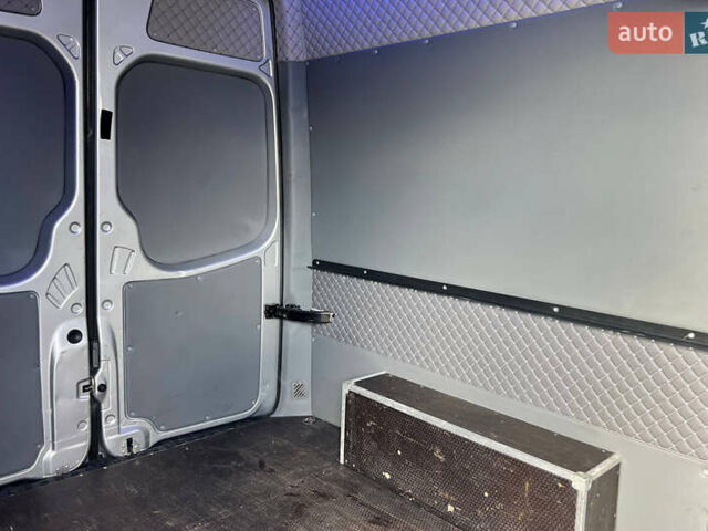 Сірий Фольксваген Крафтєр, об'ємом двигуна 1.97 л та пробігом 318 тис. км за 23000 $, фото 8 на Automoto.ua