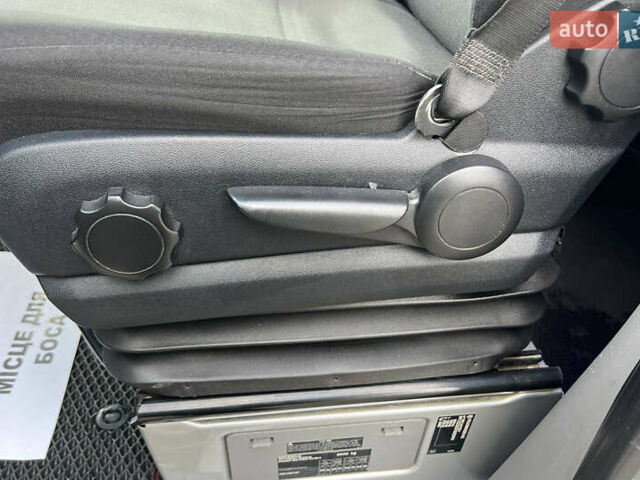 Сірий Фольксваген Крафтєр, об'ємом двигуна 1.97 л та пробігом 318 тис. км за 23000 $, фото 10 на Automoto.ua