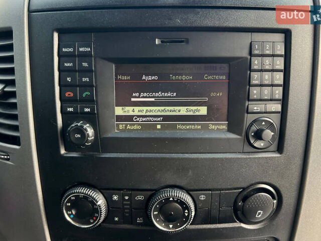 Сірий Фольксваген Крафтєр, об'ємом двигуна 1.97 л та пробігом 318 тис. км за 23000 $, фото 6 на Automoto.ua