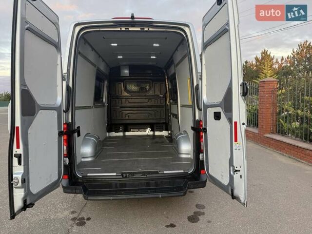 Серый Фольксваген Крафтер, объемом двигателя 1.97 л и пробегом 191 тыс. км за 27400 $, фото 22 на Automoto.ua