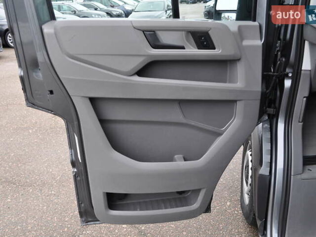 Сірий Фольксваген Крафтєр, об'ємом двигуна 1.97 л та пробігом 194 тис. км за 27800 $, фото 42 на Automoto.ua