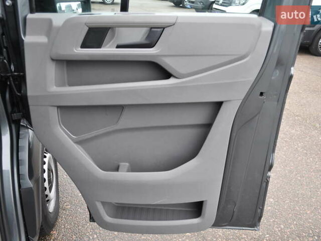 Сірий Фольксваген Крафтєр, об'ємом двигуна 1.97 л та пробігом 194 тис. км за 27800 $, фото 29 на Automoto.ua