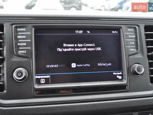 Сірий Фольксваген Крафтєр, об'ємом двигуна 1.97 л та пробігом 194 тис. км за 27800 $, фото 51 на Automoto.ua