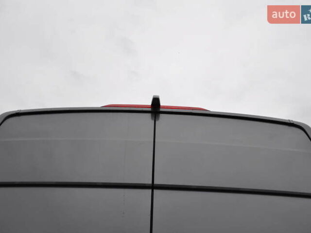 Сірий Фольксваген Крафтєр, об'ємом двигуна 1.97 л та пробігом 194 тис. км за 27800 $, фото 18 на Automoto.ua