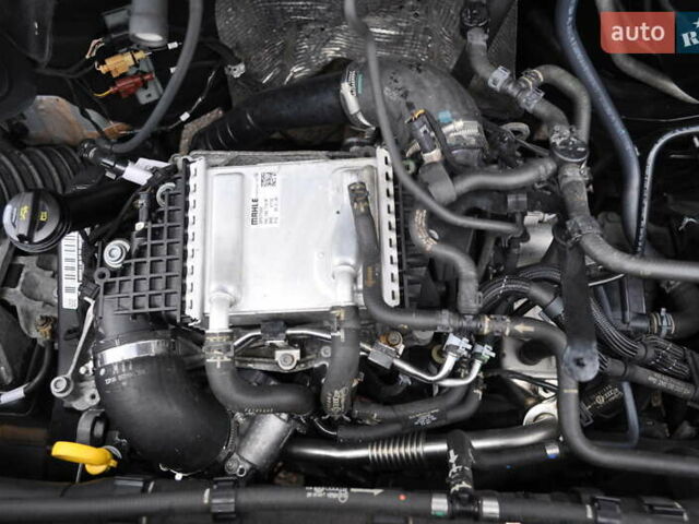 Сірий Фольксваген Крафтєр, об'ємом двигуна 1.97 л та пробігом 194 тис. км за 27800 $, фото 56 на Automoto.ua