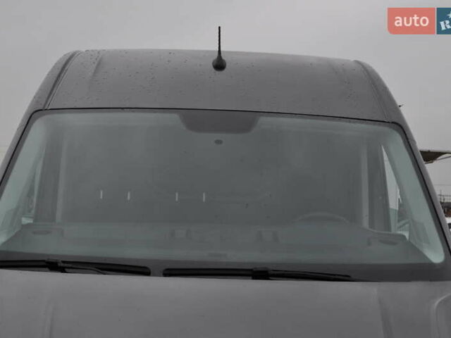 Сірий Фольксваген Крафтєр, об'ємом двигуна 1.97 л та пробігом 194 тис. км за 27800 $, фото 11 на Automoto.ua