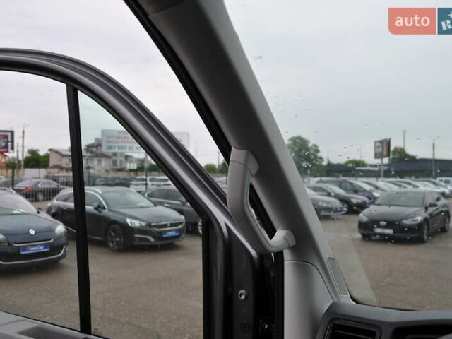 Сірий Фольксваген Крафтєр, об'ємом двигуна 1.97 л та пробігом 194 тис. км за 27800 $, фото 48 на Automoto.ua