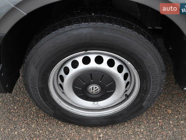 Сірий Фольксваген Крафтєр, об'ємом двигуна 1.97 л та пробігом 194 тис. км за 27800 $, фото 16 на Automoto.ua