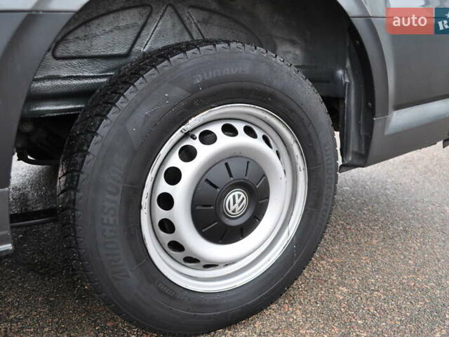 Сірий Фольксваген Крафтєр, об'ємом двигуна 1.97 л та пробігом 194 тис. км за 27800 $, фото 17 на Automoto.ua