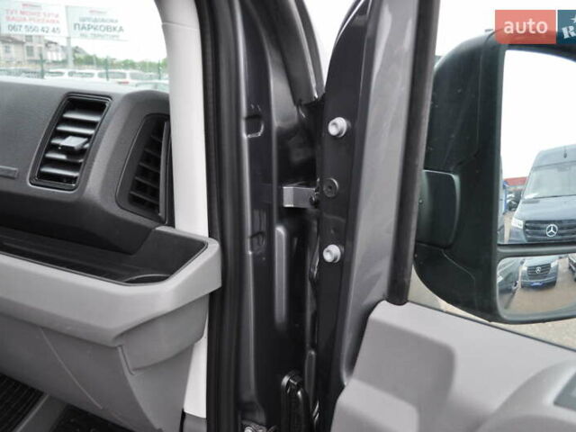 Сірий Фольксваген Крафтєр, об'ємом двигуна 1.97 л та пробігом 194 тис. км за 27800 $, фото 31 на Automoto.ua