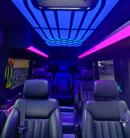 Серый Фольксваген Крафтер, объемом двигателя 2.46 л и пробегом 640 тыс. км за 19999 $, фото 9 на Automoto.ua