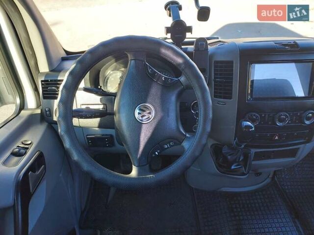 Серый Фольксваген Крафтер, объемом двигателя 2.5 л и пробегом 500 тыс. км за 11000 $, фото 17 на Automoto.ua