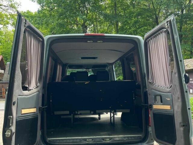 Сірий Фольксваген Крафтєр, об'ємом двигуна 2 л та пробігом 32 тис. км за 13500 $, фото 5 на Automoto.ua