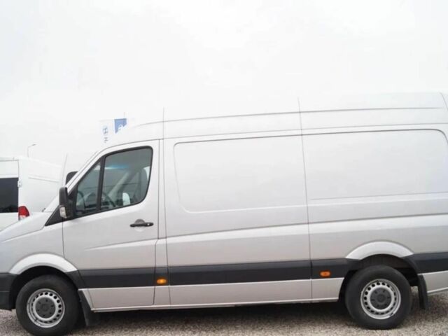 Сірий Фольксваген Крафтєр, об'ємом двигуна 2 л та пробігом 245 тис. км за 8400 $, фото 1 на Automoto.ua