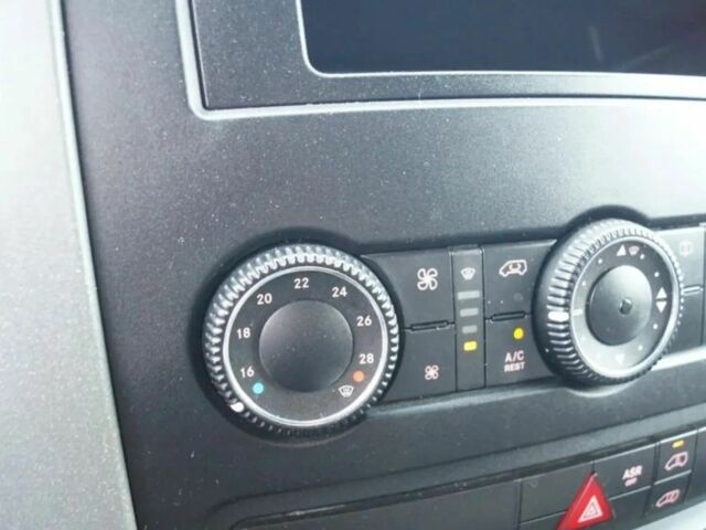 Сірий Фольксваген Крафтєр, об'ємом двигуна 2 л та пробігом 245 тис. км за 8400 $, фото 14 на Automoto.ua