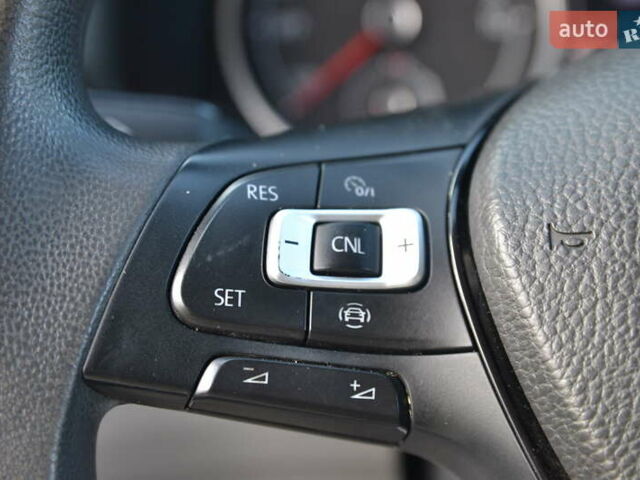 Серый Фольксваген Крафтер, объемом двигателя 0 л и пробегом 36 тыс. км за 17500 $, фото 26 на Automoto.ua