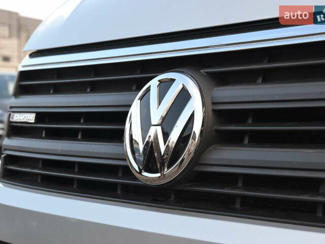 Серый Фольксваген Крафтер, объемом двигателя 0 л и пробегом 36 тыс. км за 17500 $, фото 48 на Automoto.ua