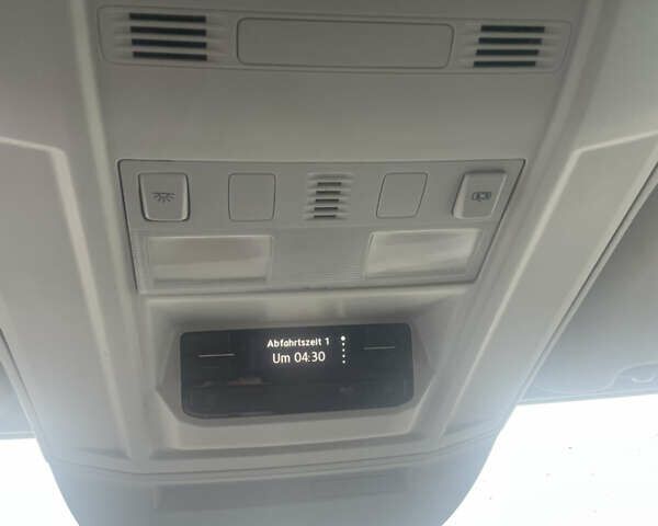 Сірий Фольксваген Крафтєр, об'ємом двигуна 2 л та пробігом 239 тис. км за 23800 $, фото 11 на Automoto.ua