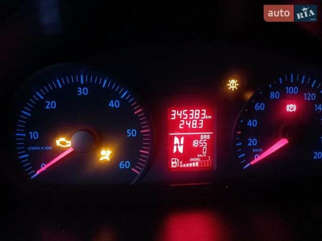 Сірий Фольксваген Крафтєр, об'ємом двигуна 2.5 л та пробігом 345 тис. км за 11500 $, фото 1 на Automoto.ua