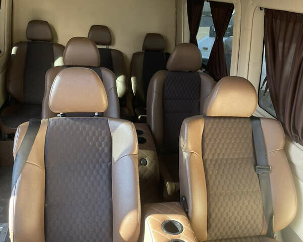 Серый Фольксваген Крафтер, объемом двигателя 2.46 л и пробегом 450 тыс. км за 18000 $, фото 5 на Automoto.ua