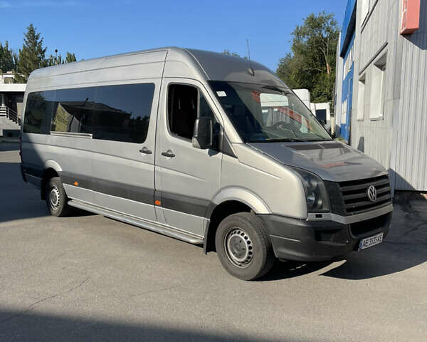 Серый Фольксваген Крафтер, объемом двигателя 2.46 л и пробегом 450 тыс. км за 18000 $, фото 2 на Automoto.ua